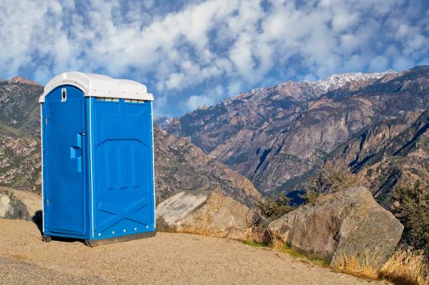 Best Porta potty delivery and setup  in Oakton, VA